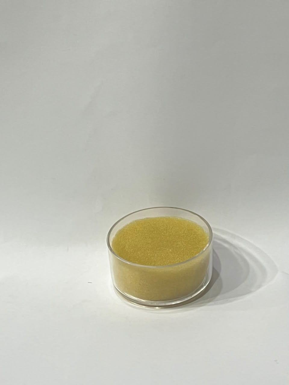 Finger damper moistener in glass jar